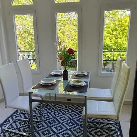 Apartment El.paraiso, *
